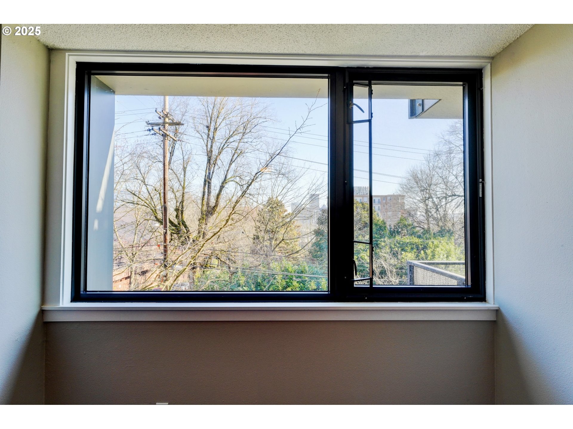 2020 Southwest Main Street, Unit 403 Portland, OR 97205 - Photo 17 of 25 Gallery Image 17