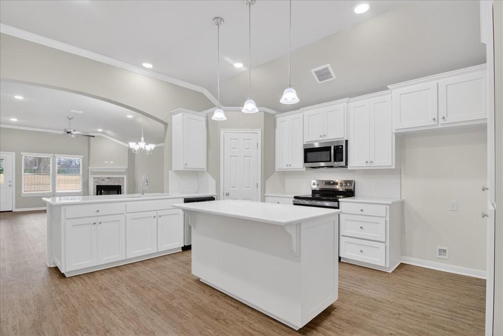 2508 Yoder Lane Waco, TX 76706 - Photo 6 of 32