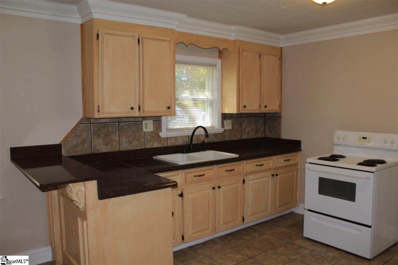 611 Harvey Road Greer, SC 29651 - Photo 4 of 11 Gallery Image 4