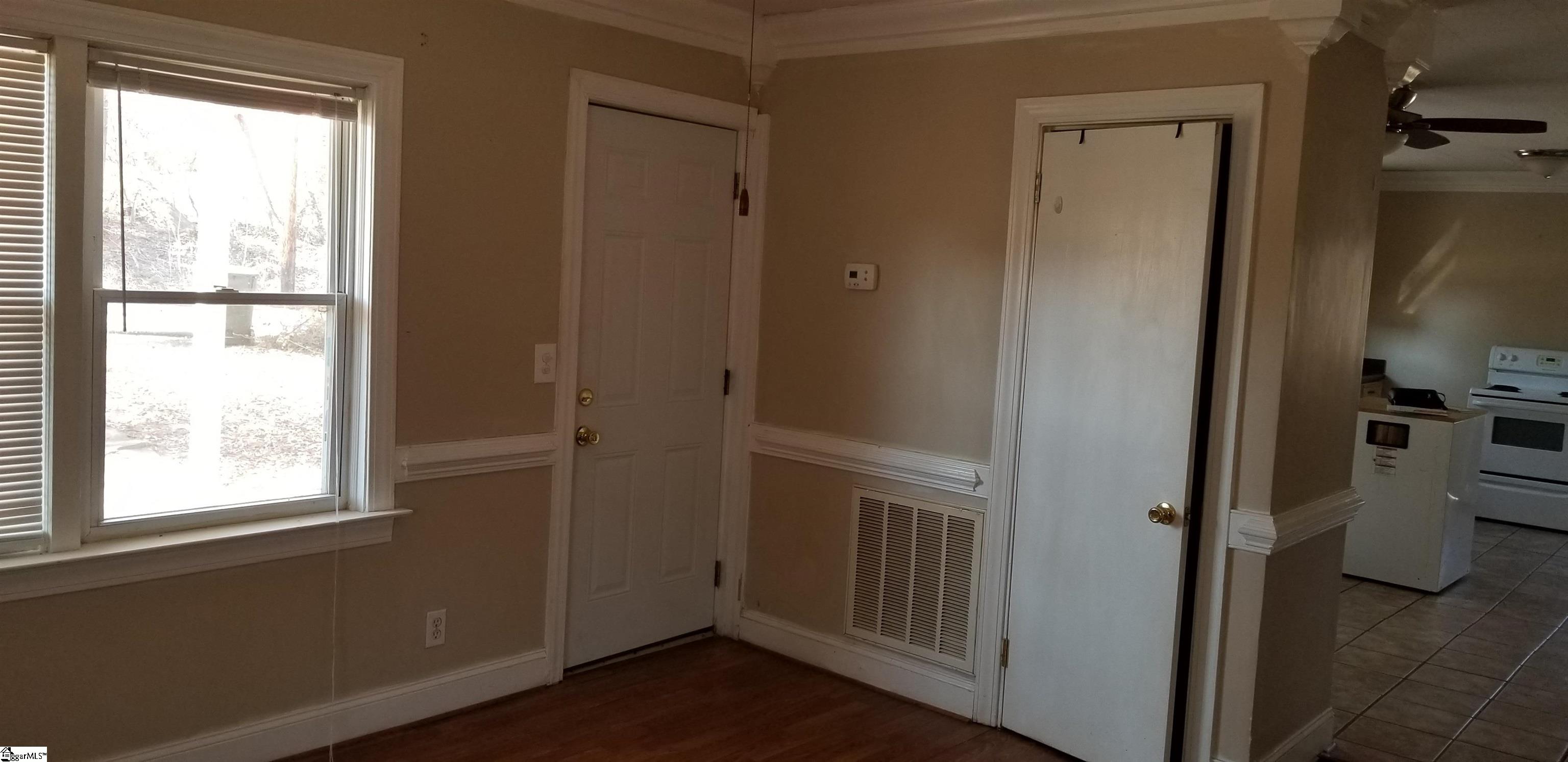 611 Harvey Road Greer, SC 29651 - Photo 7 of 11 Gallery Image 7