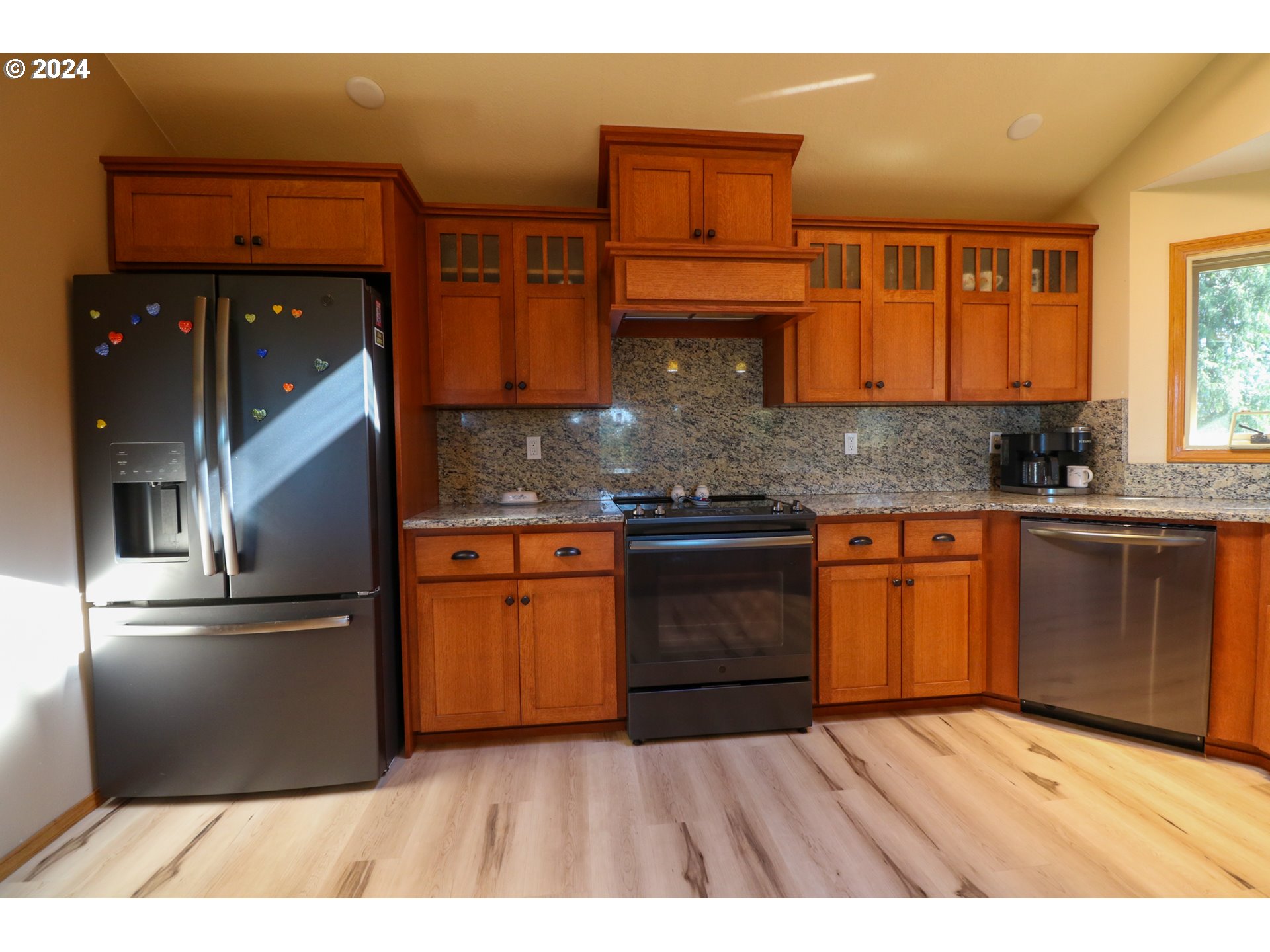 73495 Highway 101 North Bend, OR 97459 - Photo 11 of 48