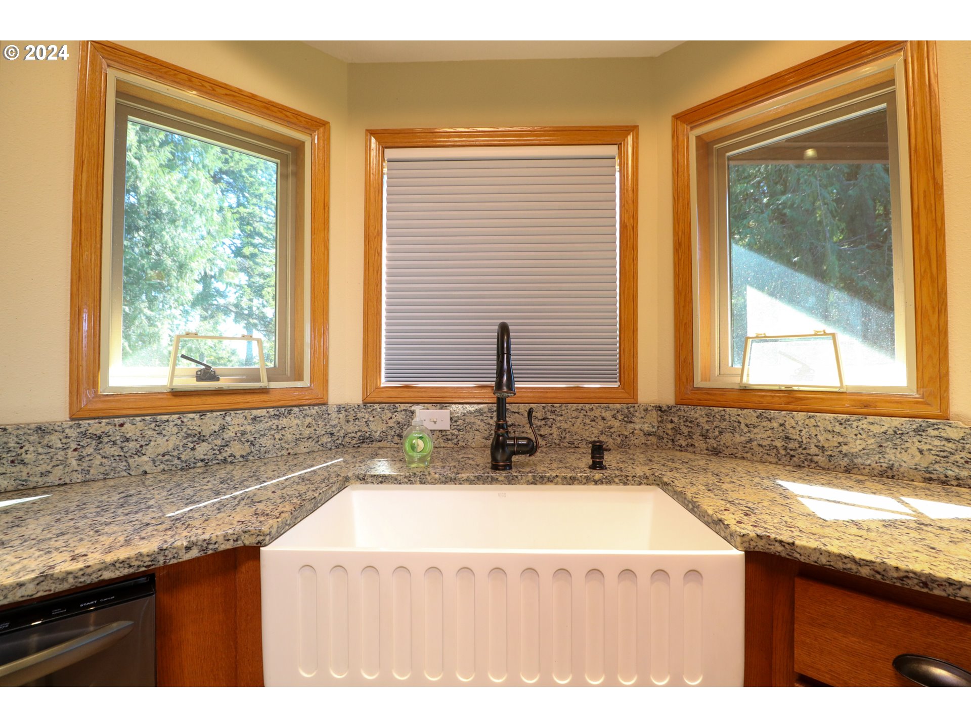 73495 Highway 101 North Bend, OR 97459 - Photo 12 of 48