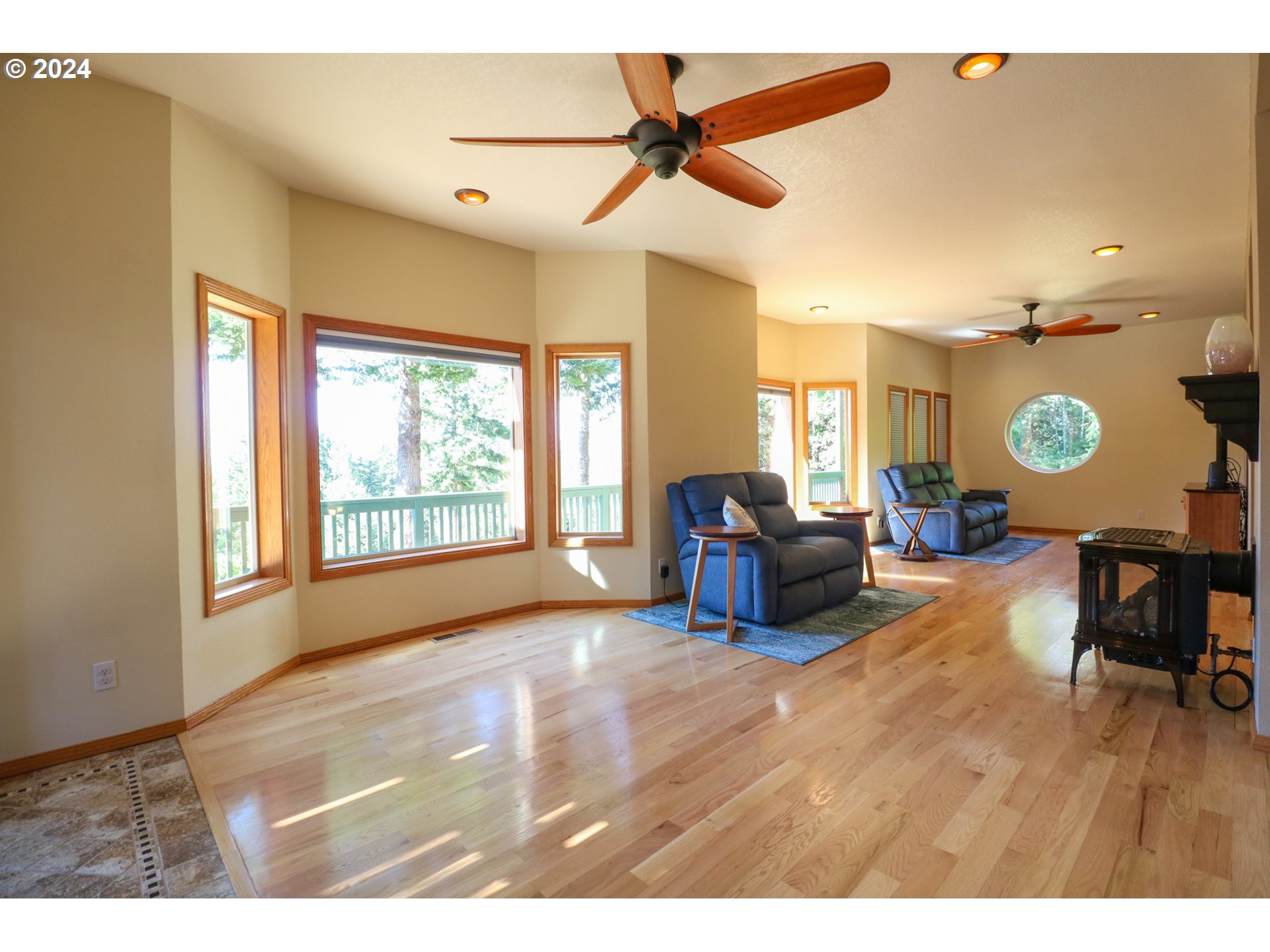 73495 Highway 101 North Bend, OR 97459 - Photo 18 of 48