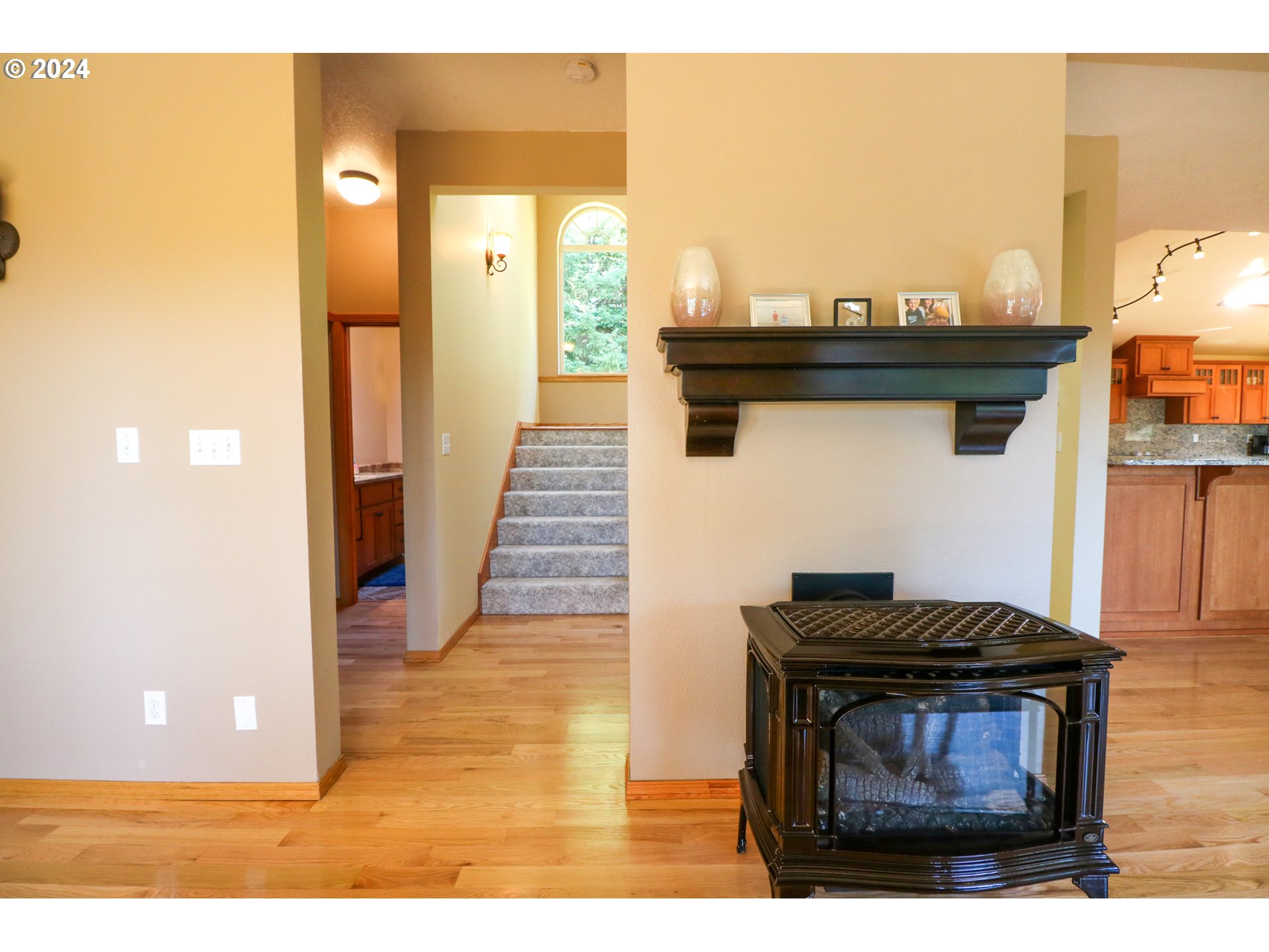 73495 Highway 101 North Bend, OR 97459 - Photo 23 of 48