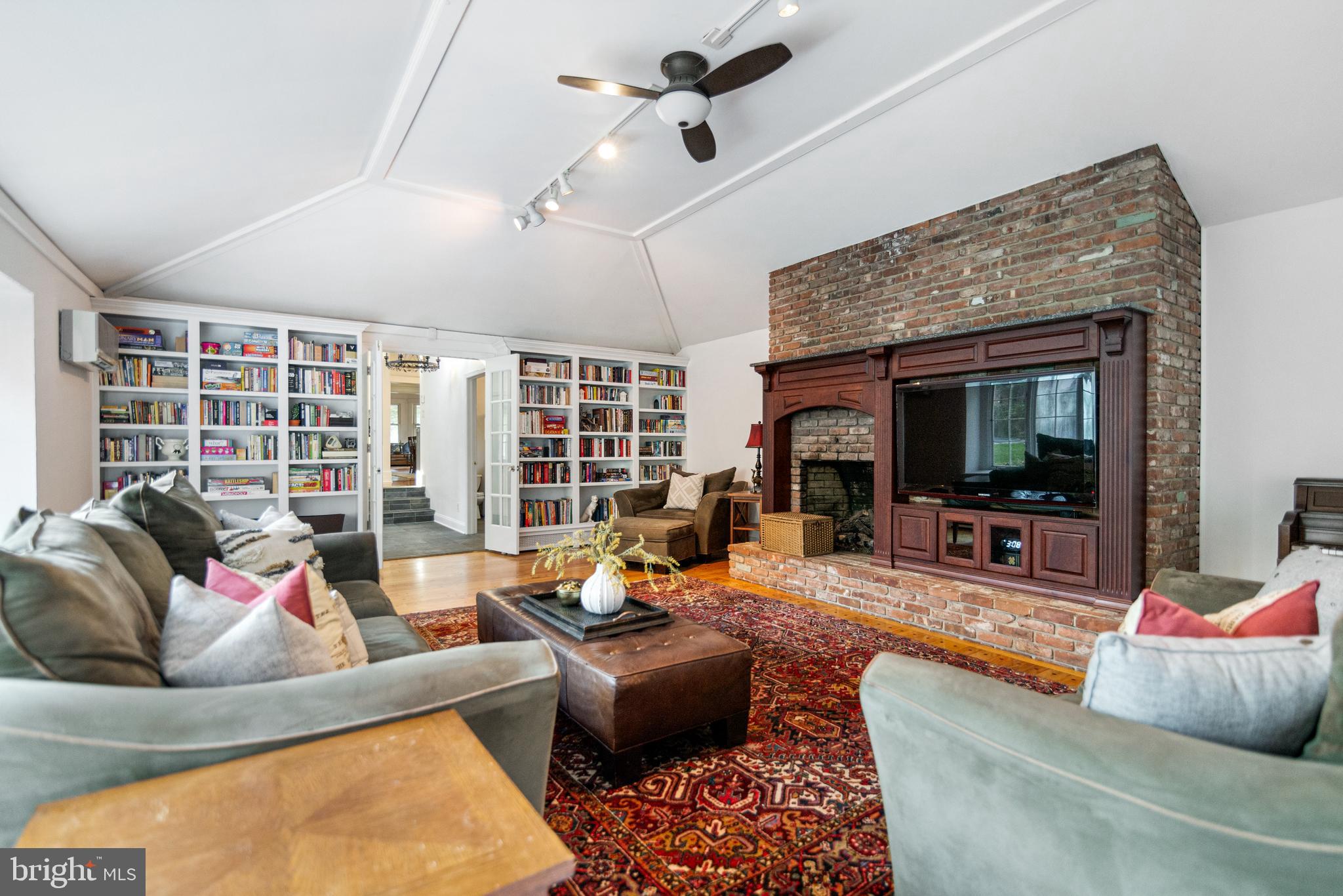 501 Warwick Road Haddonfield, NJ 08033 - Photo 9 of 29