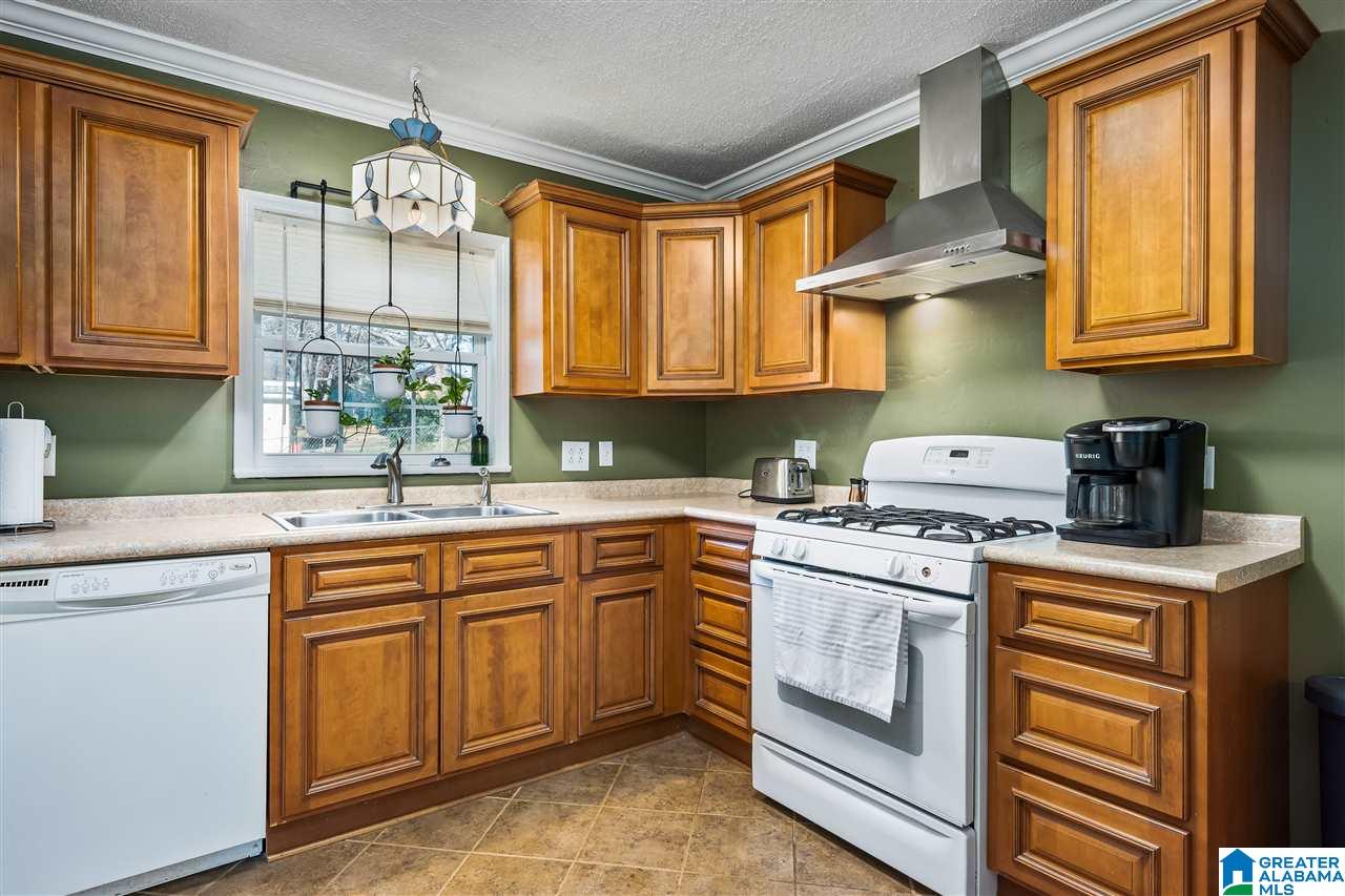 131 Wickstead Road Bessemer, AL 35023 - Photo 11 of 26