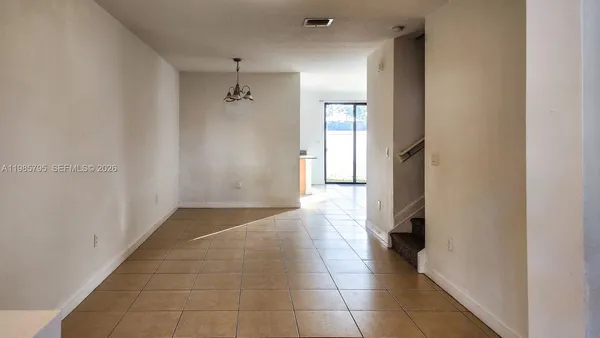 $3,400 | 470 Northeast 194th Terrace, Unit 470, Miami, FL 33179