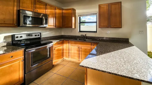 $3,400 | 470 Northeast 194th Terrace, Unit 470, Miami, FL 33179