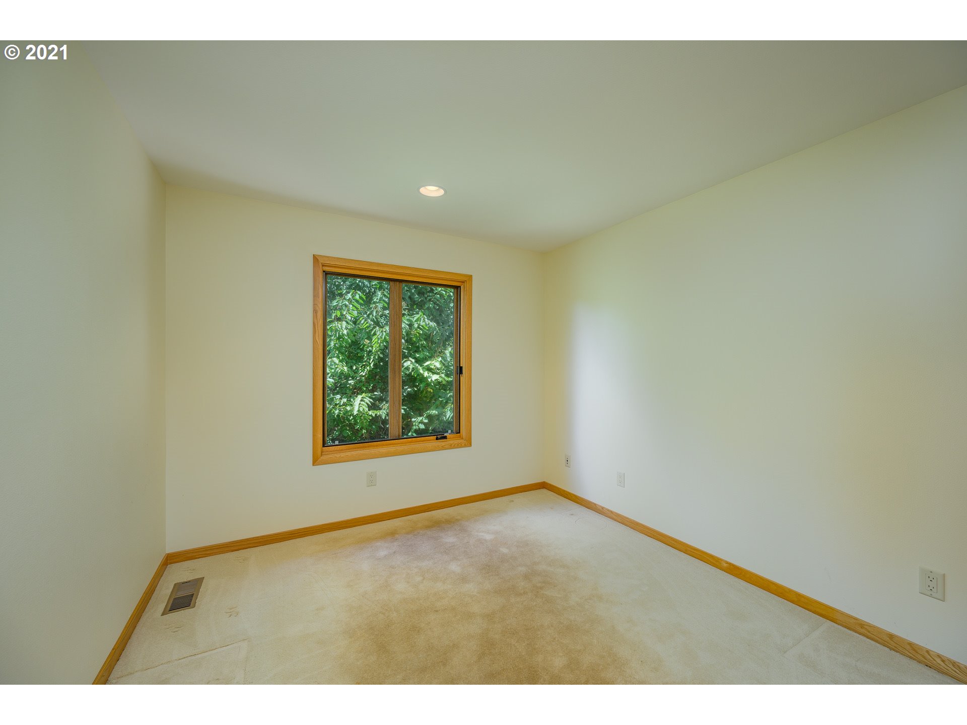 26200 Thomson Mill Road Sheridan, OR 97378 - Photo 17 of 26 Gallery Image 17