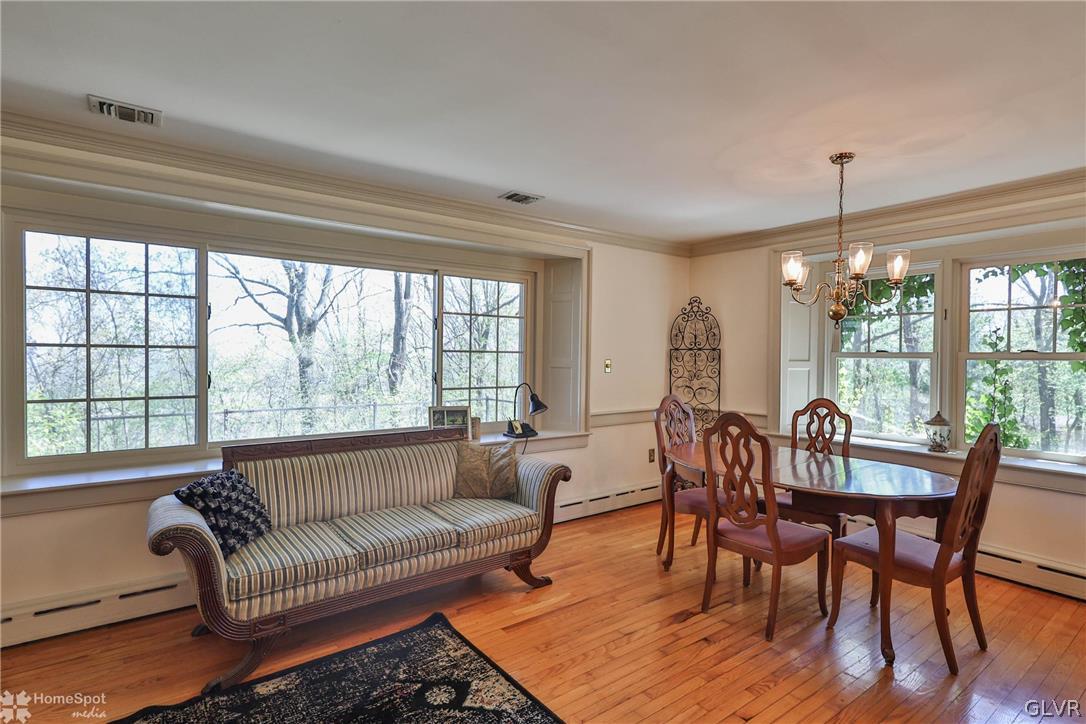 375 Spring Valley Road Easton, PA 18042 - Photo 4 of 31 Gallery Image 4