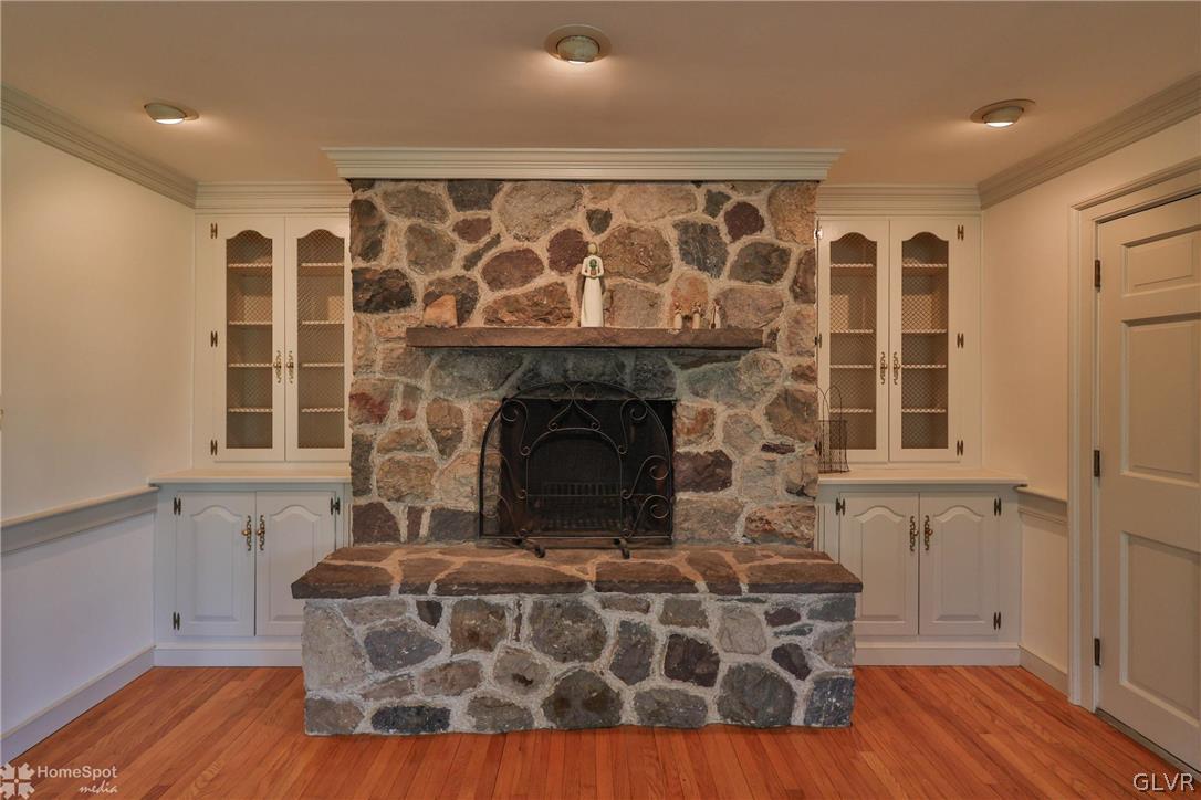 375 Spring Valley Road Easton, PA 18042 - Photo 6 of 31 Gallery Image 6