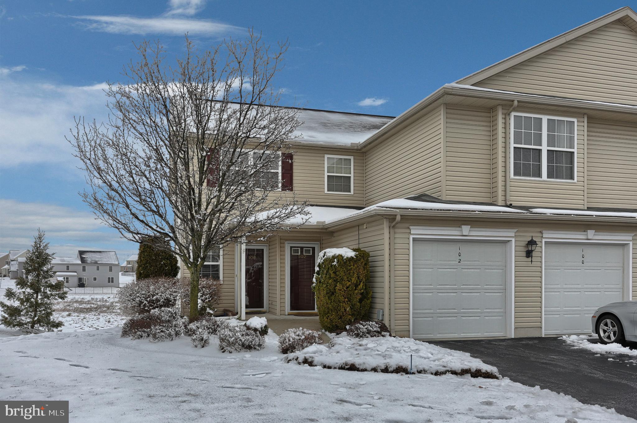 102 Sparrow Road Hummelstown, PA 17036 - Photo 1 of 37 Gallery Image 1