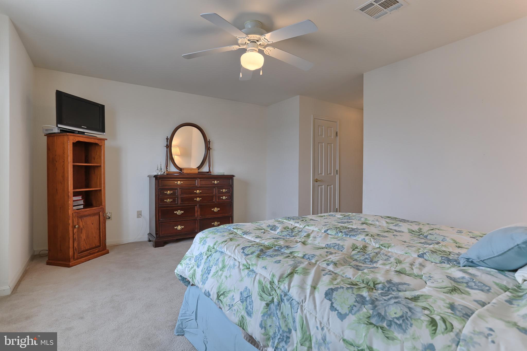 102 Sparrow Road Hummelstown, PA 17036 - Photo 12 of 37 Gallery Image 12