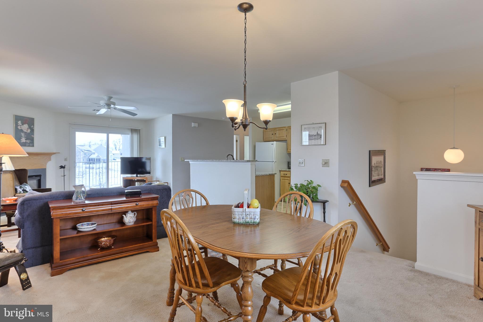 102 Sparrow Road Hummelstown, PA 17036 - Photo 8 of 37 Gallery Image 8