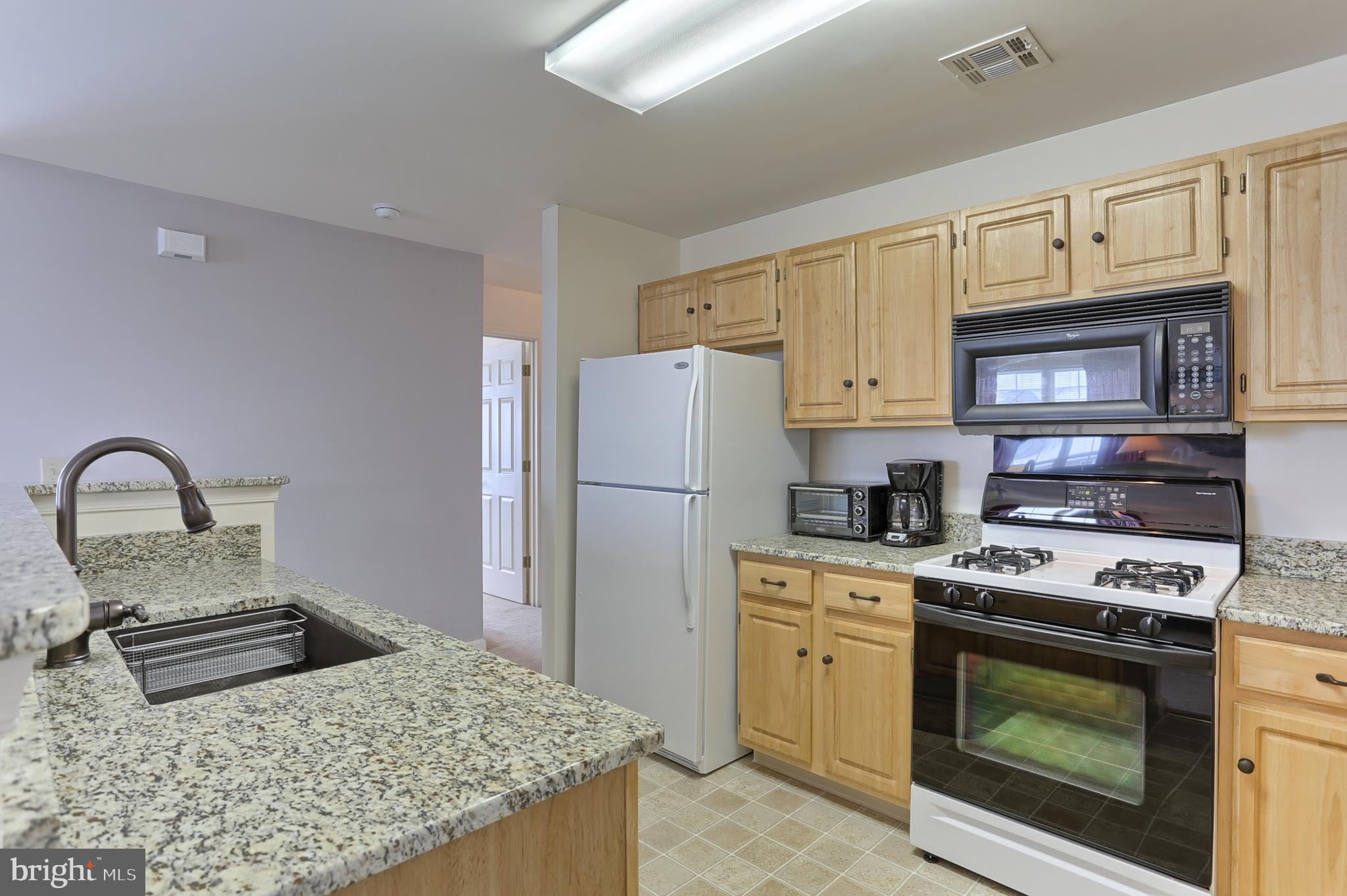 102 Sparrow Road Hummelstown, PA 17036 - Photo 9 of 37 Gallery Image 9