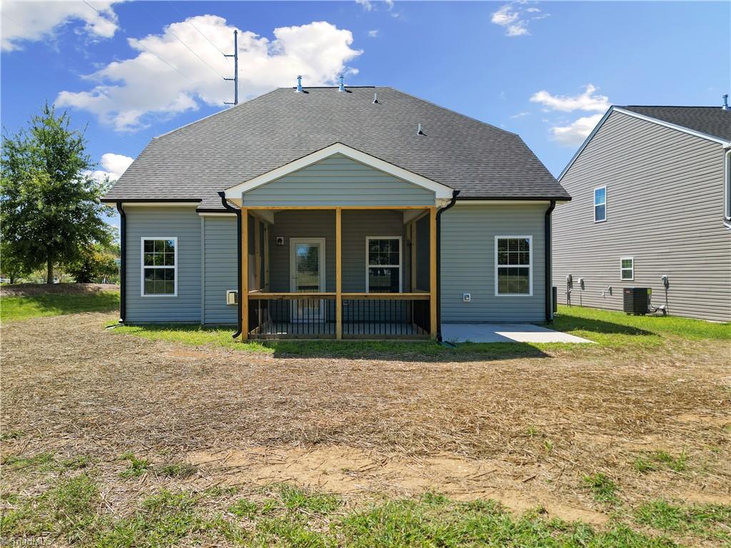 3301 Alyssa Way High Point, NC 27265 - Photo 3 of 43 Gallery Image 3