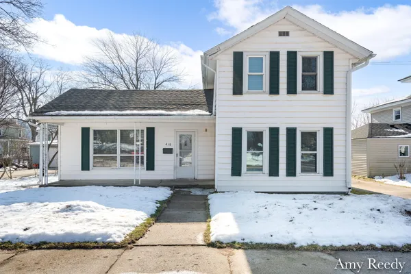 $309,000 | 418 Elm Street Southeast, Lowell, MI 49331