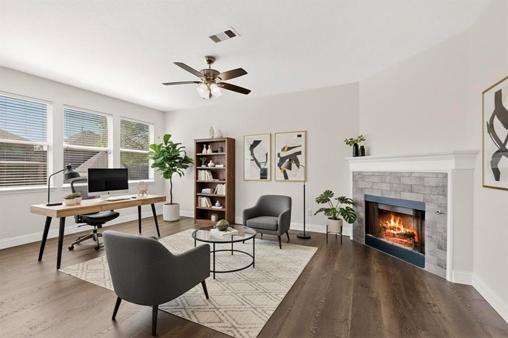 12047 Del Rio Drive Frisco, TX 75035 - Photo 2 of 29 Family Room (Virtual Staging incorrect-correcting)