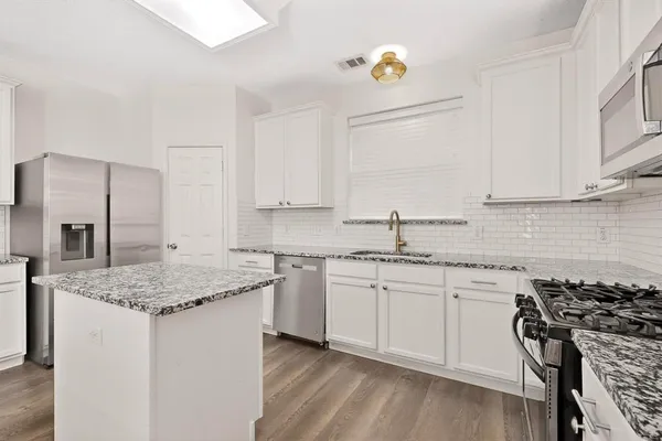 $3,000 | 12047 Del Rio Drive, Frisco, TX 75035