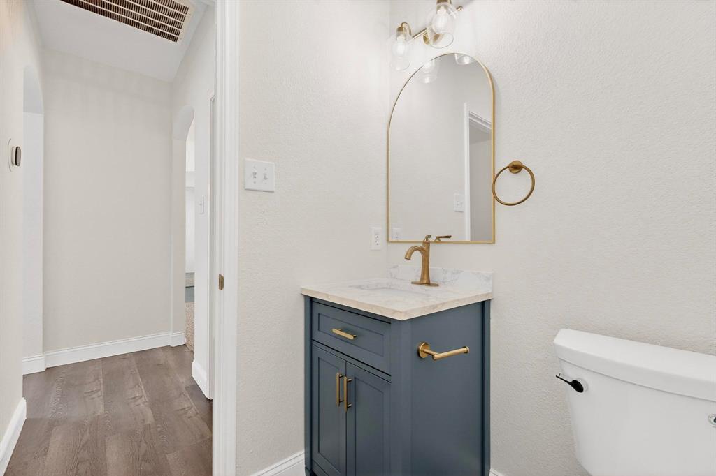 12047 Del Rio Drive Frisco, TX 75035 - Photo 9 of 29 Powder Bath with Beautiful Vanity