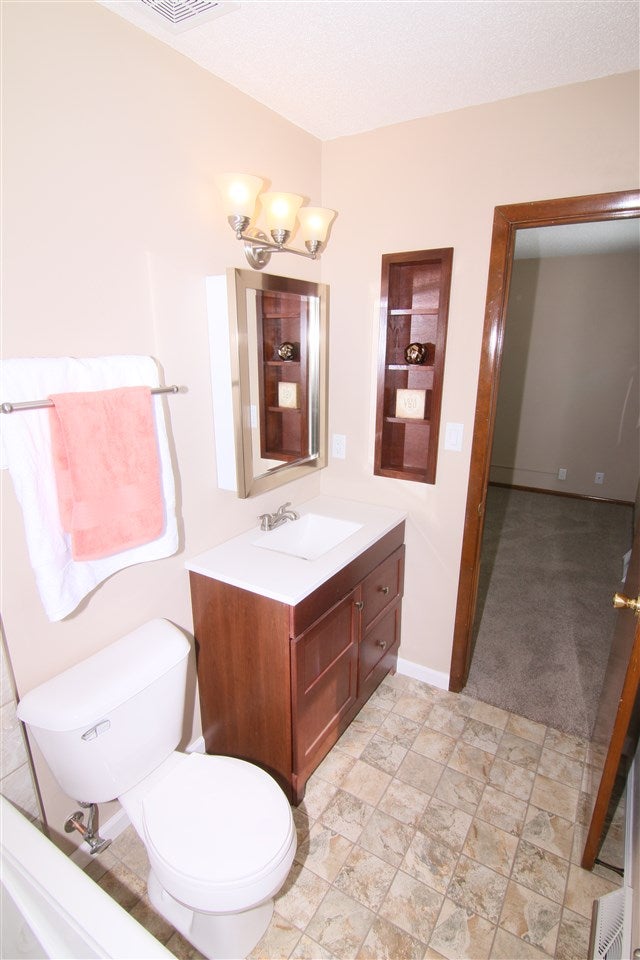 65 West Post Road Northwest Cedar Rapids, IA 52405 - Photo 14 of 24 Gallery Image 14
