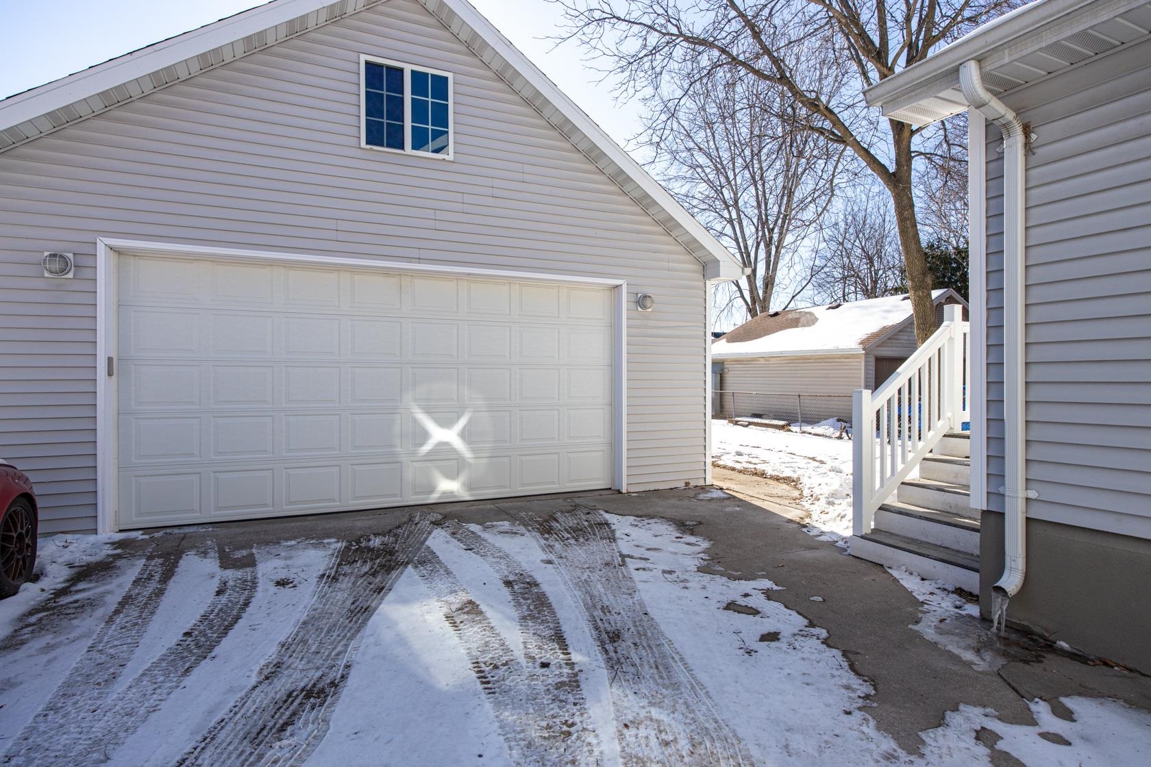 1429 East Gunn Street Appleton, WI 54915 - Photo 5 of 24