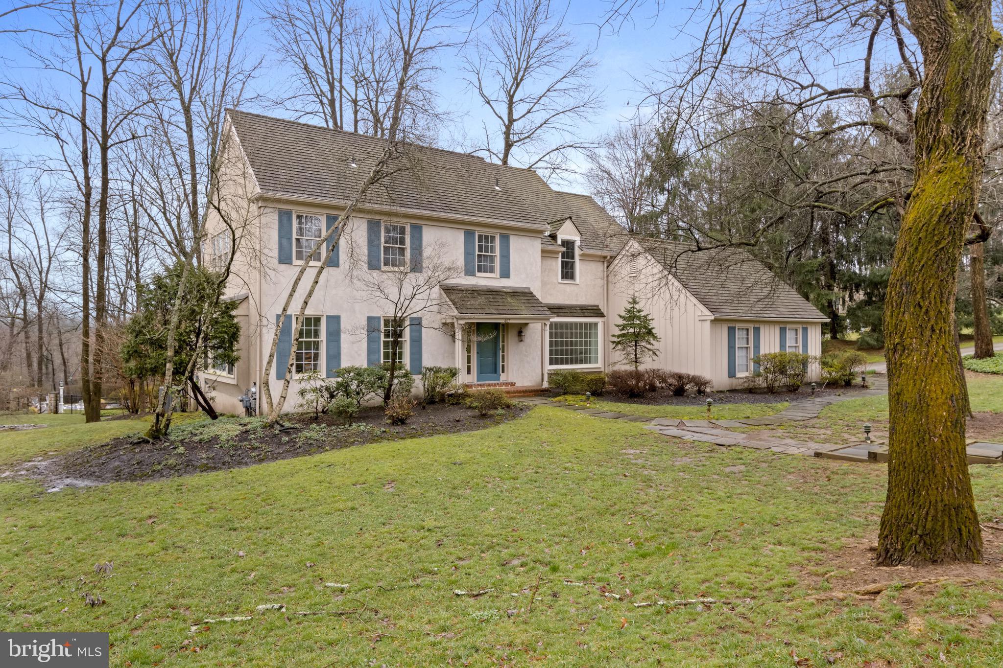407 Round Hill Road Wayne, PA 19087 - Photo 2 of 39 EXTERIOR FRONT