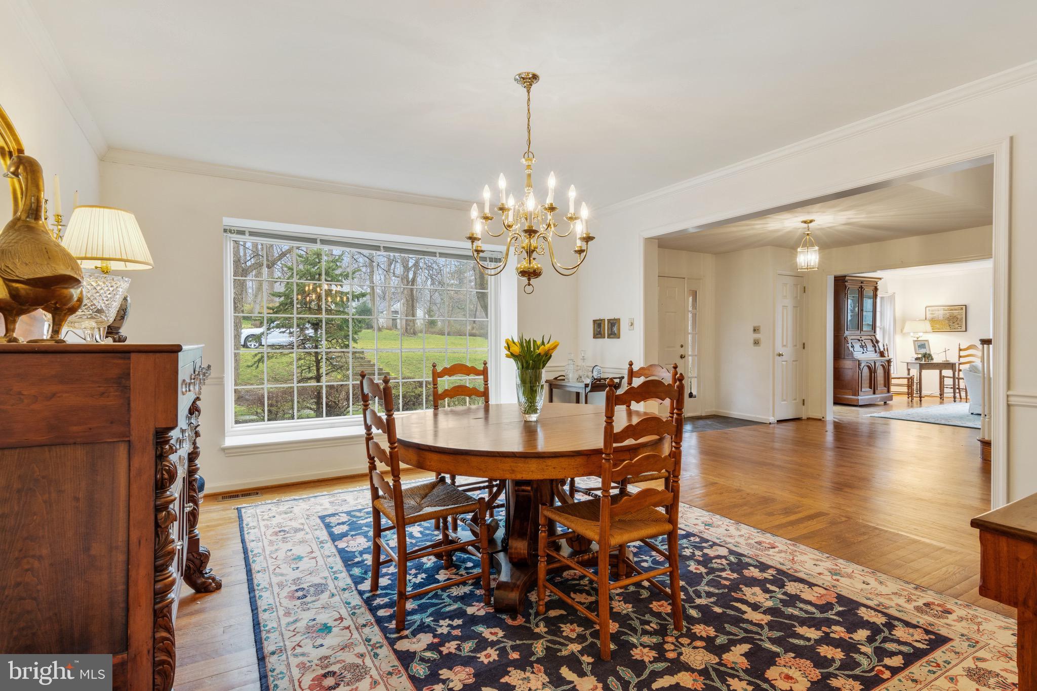 407 Round Hill Road Wayne, PA 19087 - Photo 11 of 39 DINING ROOM