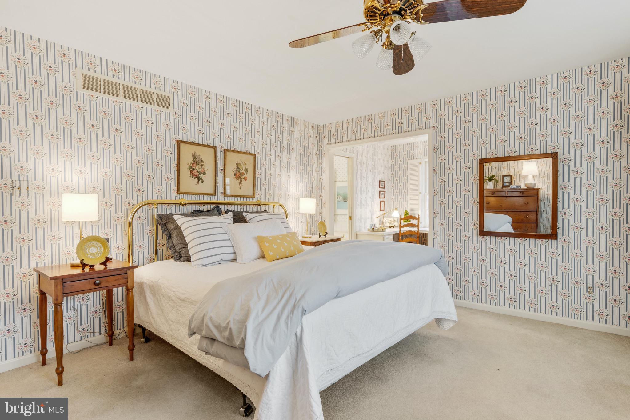 407 Round Hill Road Wayne, PA 19087 - Photo 21 of 39 MASTER BEDROOM