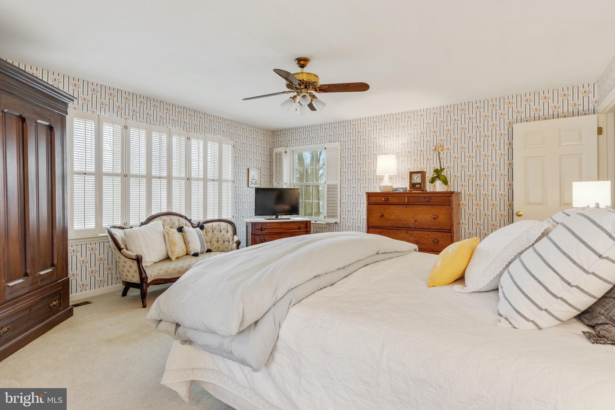407 Round Hill Road Wayne, PA 19087 - Photo 22 of 39 MASTER BEDROOM