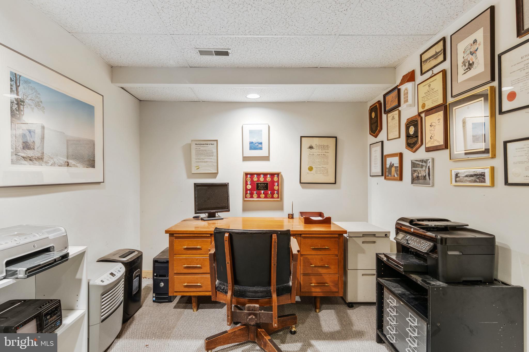 407 Round Hill Road Wayne, PA 19087 - Photo 37 of 39 OFFICE