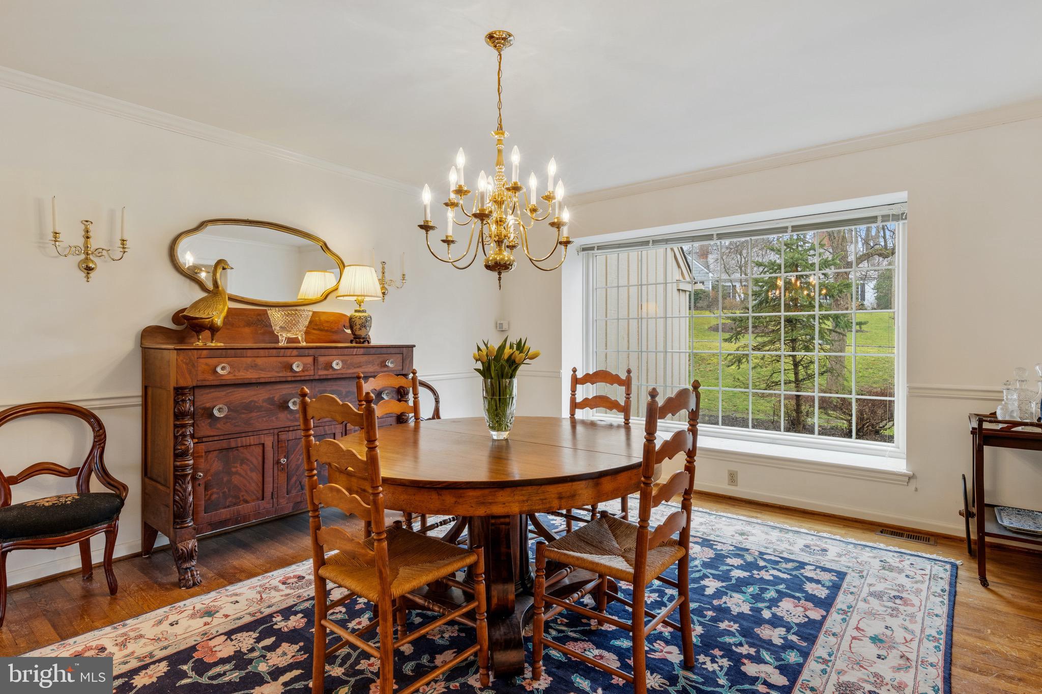 407 Round Hill Road Wayne, PA 19087 - Photo 10 of 39 DINNING ROOM