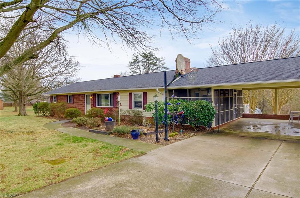 1610 Bunker Hill Sandy Ridge Road Kernersville, NC 27284 - Photo 2 of 27 Gallery Image 2