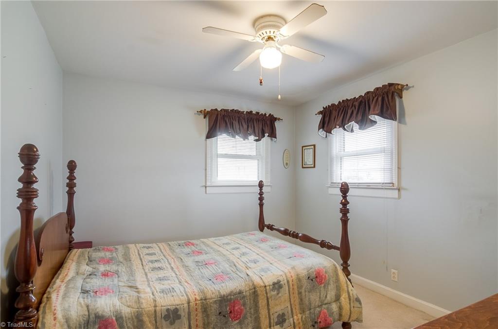 1610 Bunker Hill Sandy Ridge Road Kernersville, NC 27284 - Photo 14 of 27 Second bedroom on left side of hall