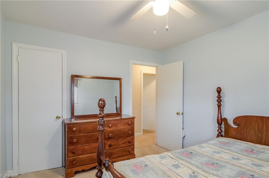 1610 Bunker Hill Sandy Ridge Road Kernersville, NC 27284 - Photo 15 of 27 Front Bedroom