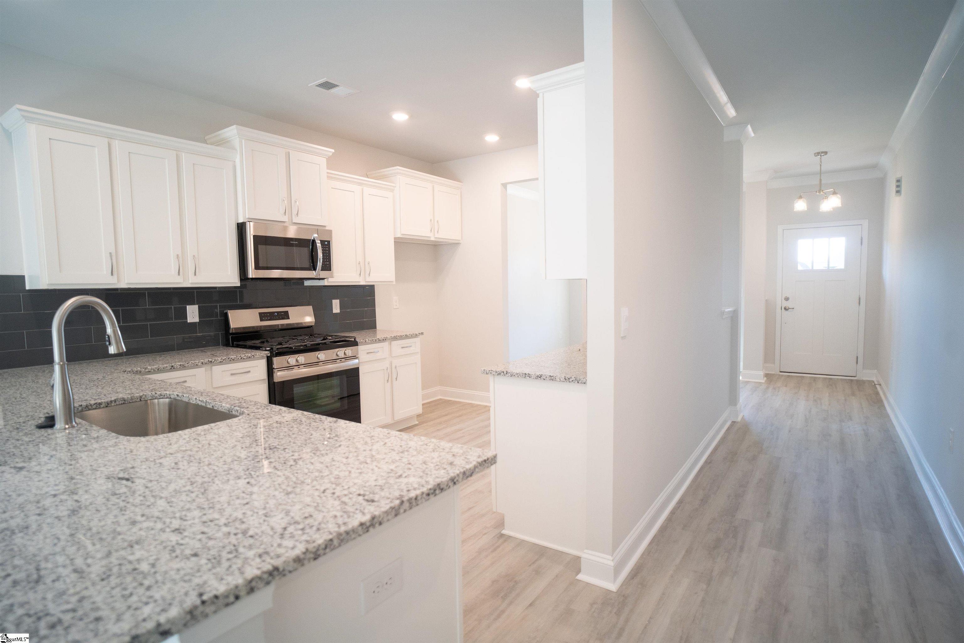 100 Red Holw Road Simpsonville, SC 29681 - Photo 4 of 19 Gallery Image 4