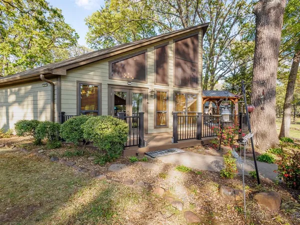 $899,000 | 130 Private Road 5884, Yantis, TX 75497