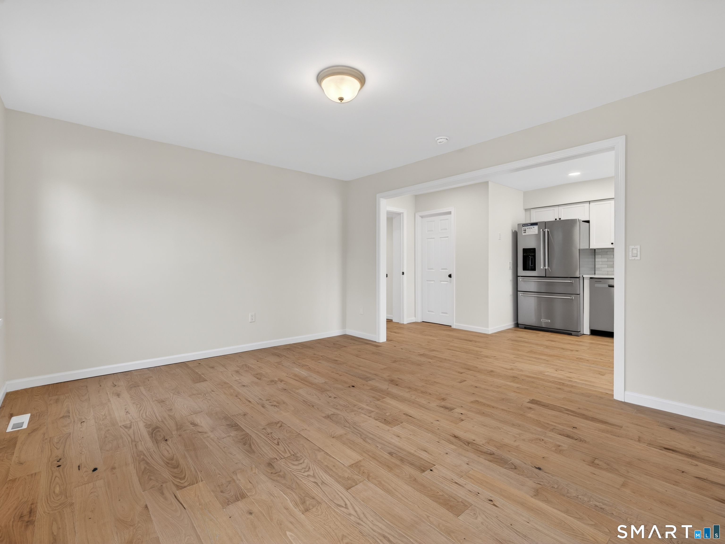 205 Flanders Road East Lyme, CT 06357 - Photo 19 of 39