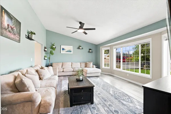 $409,000 | 629 Glenn Way, Central Point, OR 97502