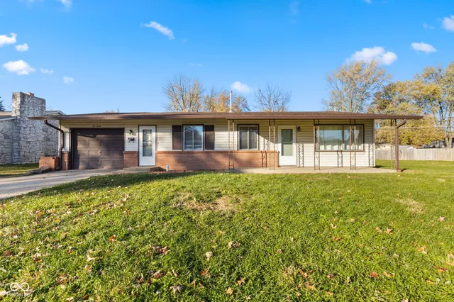 $234,900 | 230 Parkview Drive, Whiteland, IN 46184