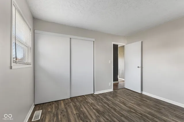 $234,900 | 230 Parkview Drive, Whiteland, IN 46184