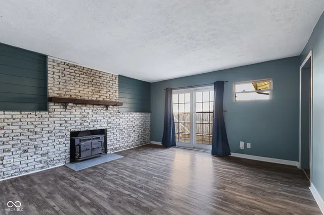 $234,900 | 230 Parkview Drive, Whiteland, IN 46184