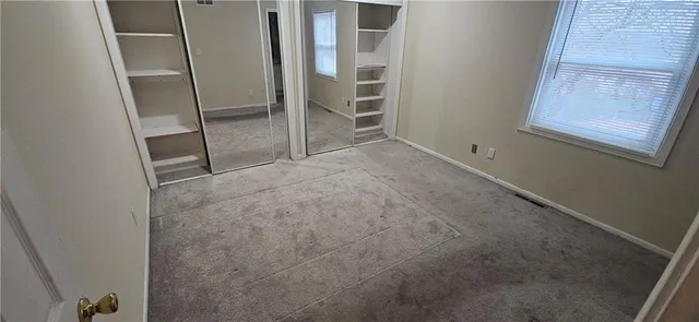 $350,000 | 900 North Walker Lane, Olathe, KS 66061