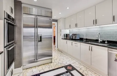 $1,280,000 | 100 East Huron Street, Unit 3505, Chicago, IL 60611
