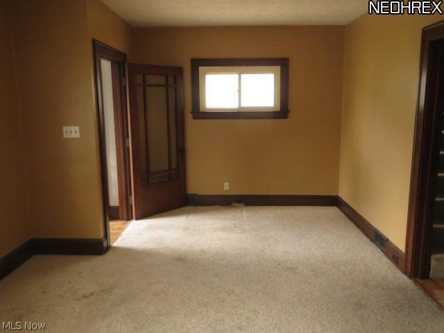2002 Spring Road Cleveland, OH 44109 - Photo 3 of 16