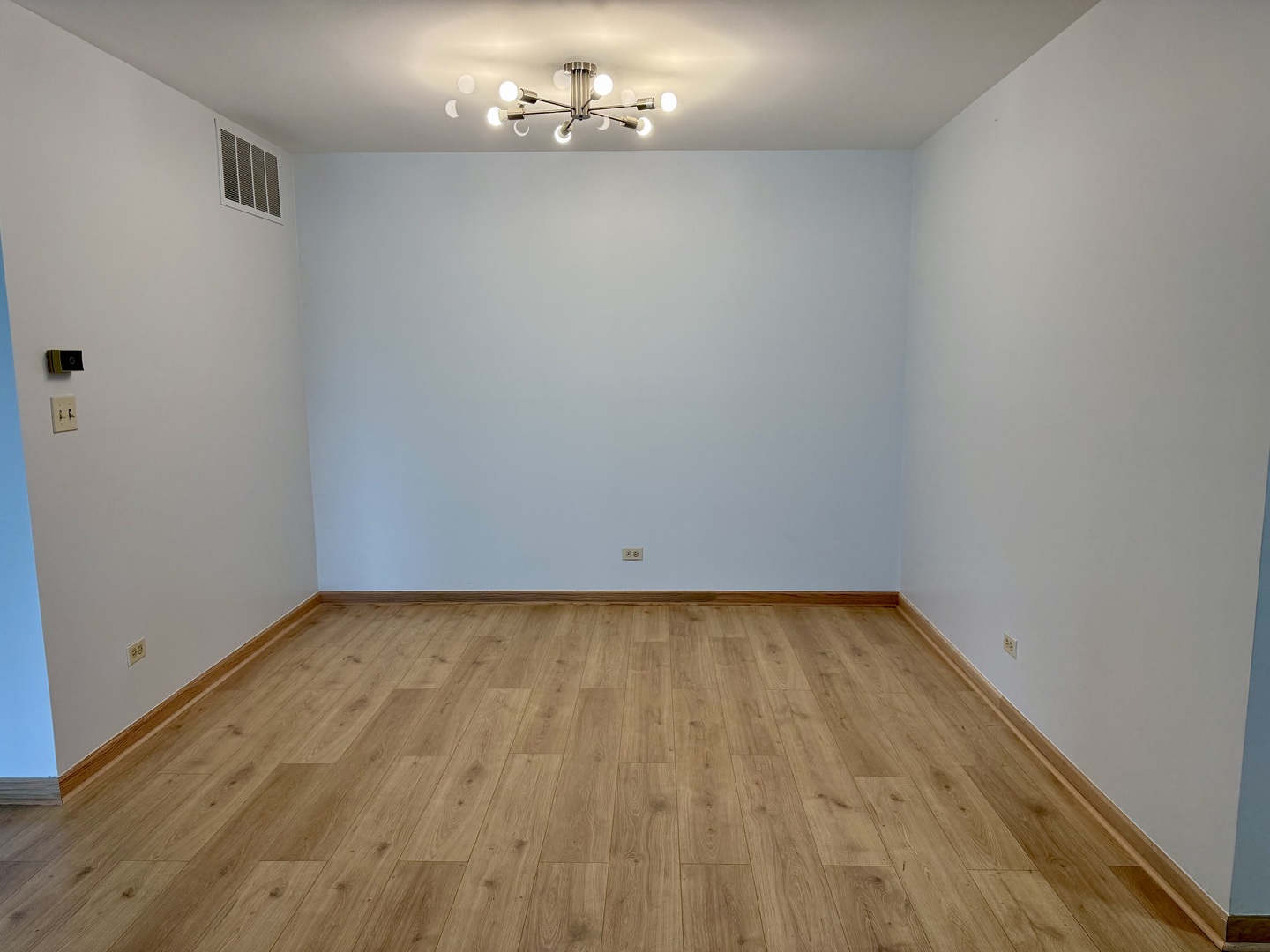 9513 Washington Road Morton Grove, IL 60053 - Photo 9 of 15