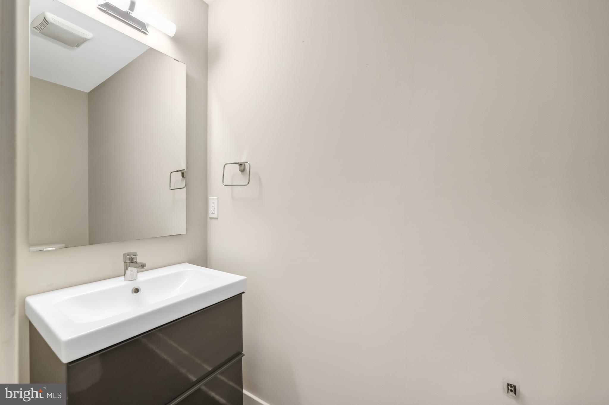 1250 North 25th Street Philadelphia, PA 19121 - Photo 39 of 46