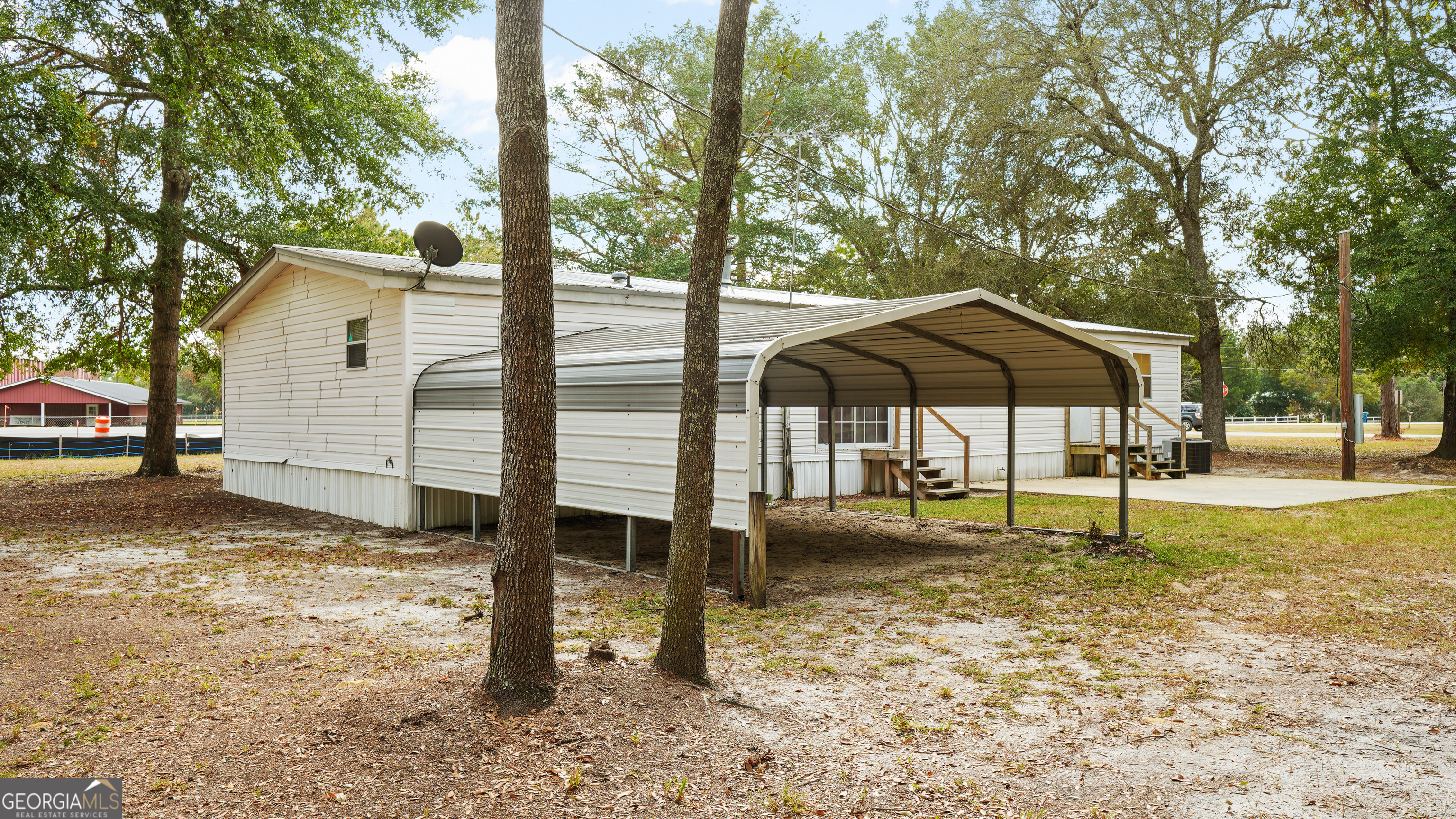 1275 Rayonier Road Jesup, GA 31545 - Photo 9 of 27