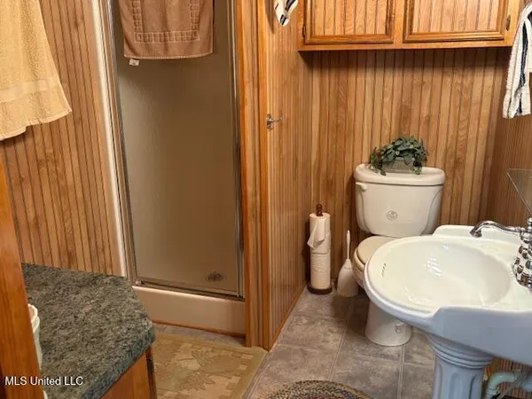 $689,000 | 2100 Harperville Road, Forest, MS 39074