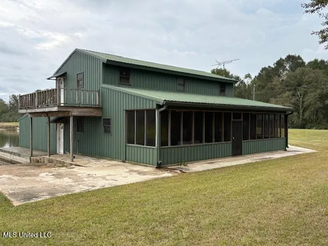 $689,000 | 2100 Harperville Road, Forest, MS 39074